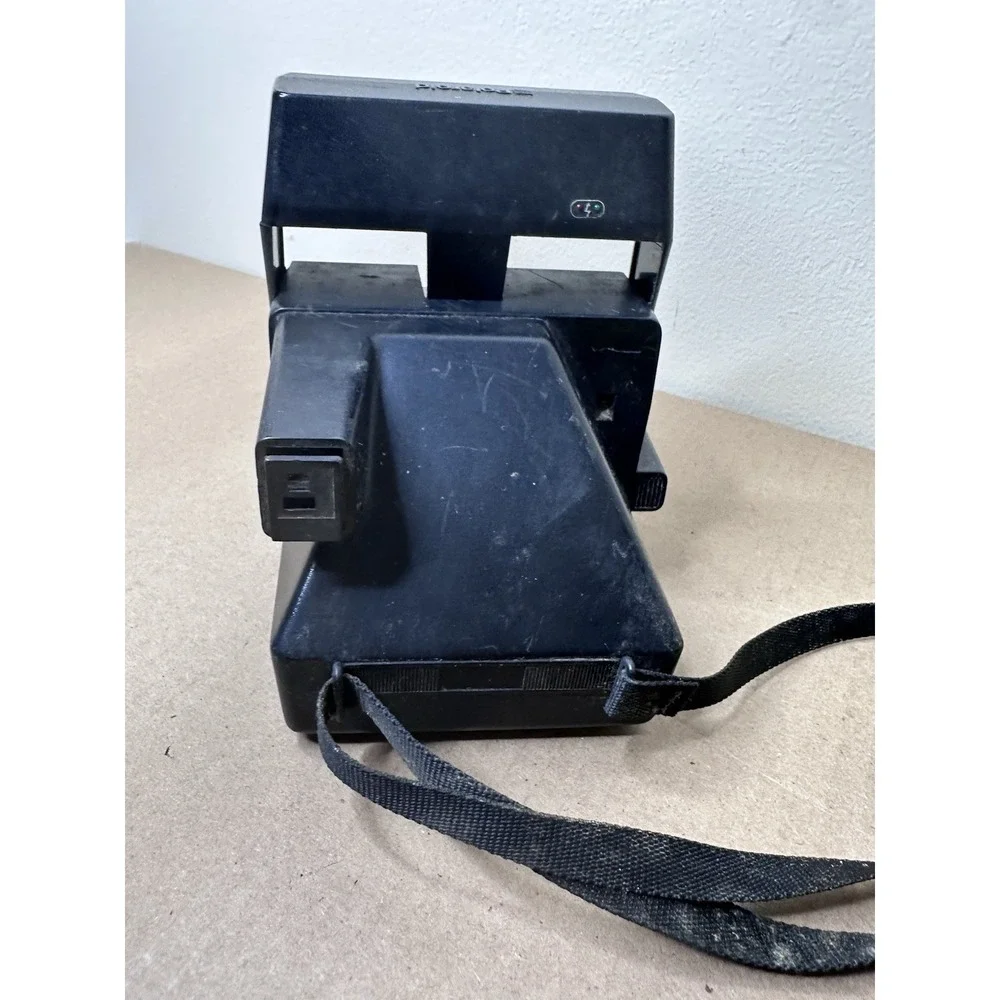 Polaroid Sun 600 LMS Vintage Instant Camera Black Silver Tested